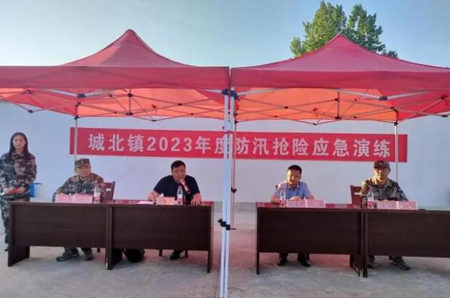 “汛”速行動(dòng)，以練筑防！金安區(qū)城北鎮(zhèn)開展防汛搶險(xiǎn)應(yīng)急演練